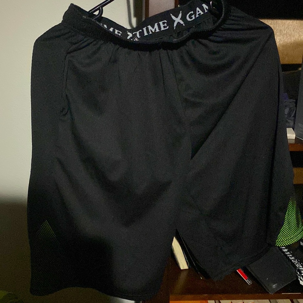 Game time green and black mesh shorts